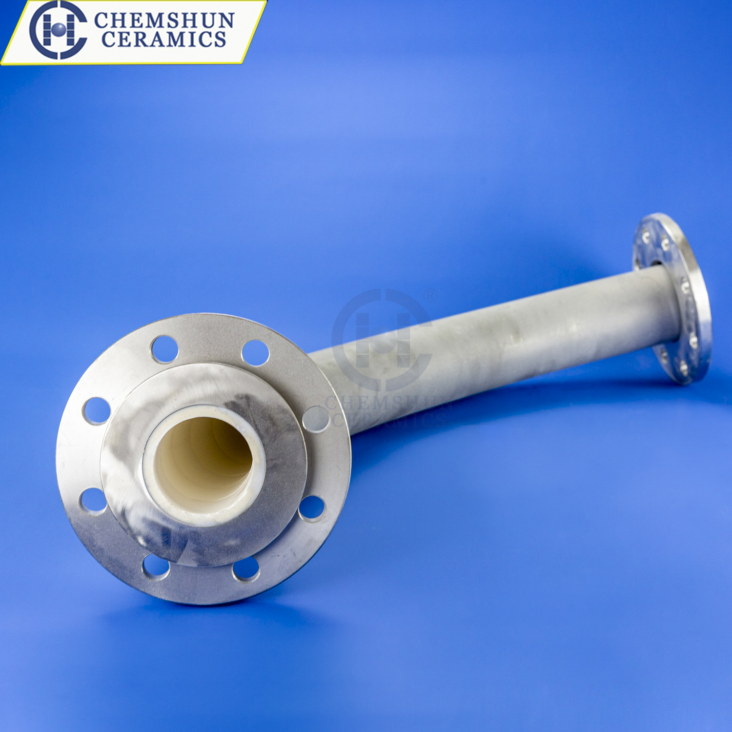 What is the difference between wear-resistant ceramic pipe and ordinary steel pipe?